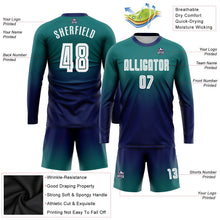 Laden Sie das Bild in den Galerie-Viewer, Uksn Individuelles Petrol Weiß-Marineblau Sublimationsdruck Langarm Farbverlauf Fußballtrikot