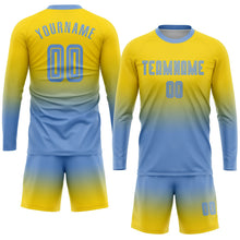 Laden Sie das Bild in den Galerie-Viewer, Uksn Individuelles Gold Hellblau Sublimationsdruck Langarm Farbverlauf Fußballtrikot