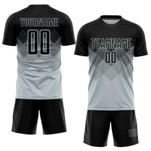 Laden Sie das Bild in den Galerie-Viewer, Uksn Individuelles Silber Schwarz Sublimationsdruck Fußballtrikot