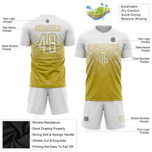 Laden Sie das Bild in den Galerie-Viewer, Uksn Individuelles Altgold Weiß Sublimationsdruck Fußballtrikot
