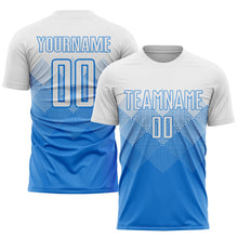 Laden Sie das Bild in den Galerie-Viewer, Uksn Individuelles Puderblau Weiß Sublimationsdruck Fußballtrikot