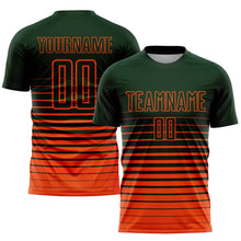 Laden Sie das Bild in den Galerie-Viewer, Uksn Individuelles Grün Orange Nadelstreifen Farbverlauf Sublimationsdruck Fußballtrikot