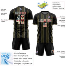 Laden Sie das Bild in den Galerie-Viewer, Uksn Individuelles Schwarz Vintage USA-Flagge Oliv-Cream Nadelstreifen Linie Sports Sublimationsdruck Fußballtrikot