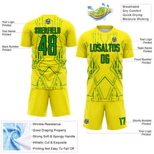 Laden Sie das Bild in den Galerie-Viewer, Uksn Individuelles Hellgelb Grasgrün-Schwarz Brasilien Geometrisch Sublimationsdruck Fußballtrikot