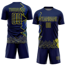 Laden Sie das Bild in den Galerie-Viewer, Uksn Individuelles Blau Hellgelb Brasil Zigzag Tropische Palmenblätter Sublimationsdruck Fußballtrikot