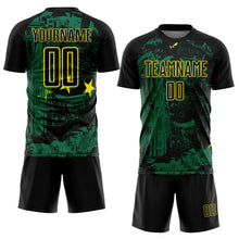 Laden Sie das Bild in den Galerie-Viewer, Uksn Individuelles Schwarz Kelly-Grün-Hellgelb Brasilien Cityscape Splatter Sublimationsdruck Fußballtrikot