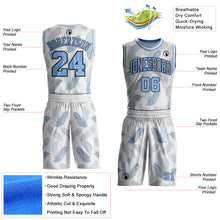 Laden Sie das Bild in den Galerie-Viewer, Uksn Individuelles Weiß Hellblau-Schwarz Feder Boho-Stil Rundhals Sublimationsdruck Basketball Uniform Trikot
