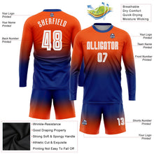 Laden Sie das Bild in den Galerie-Viewer, Uksn Individuelles Orange Weiß-Königsblau Sublimationsdruck Langarm Farbverlauf Fußballtrikot
