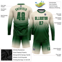Laden Sie das Bild in den Galerie-Viewer, Uksn Individuelles Cream Grün Sublimationsdruck Langarm Farbverlauf Fußballtrikot
