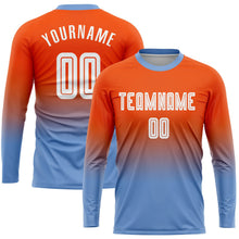 Laden Sie das Bild in den Galerie-Viewer, Uksn Individuelles Orange Weiß-Hellblau Sublimationsdruck Langarm Farbverlauf Fußballtrikot
