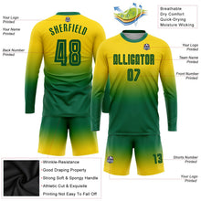 Laden Sie das Bild in den Galerie-Viewer, Uksn Individuelles Gold Kelly-Grün Sublimationsdruck Langarm Farbverlauf Fußballtrikot
