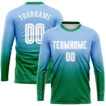 Laden Sie das Bild in den Galerie-Viewer, Uksn Individuelles Hellblau Weiß-Kelly-Grün Sublimationsdruck Langarm Farbverlauf Fußballtrikot
