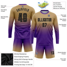 Laden Sie das Bild in den Galerie-Viewer, Uksn Individuelles Altgold Schwarz-Lila Sublimationsdruck Langarm Farbverlauf Fußballtrikot
