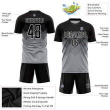Laden Sie das Bild in den Galerie-Viewer, Uksn Individuelles Hellgrau Schwarz-Weiß Sublimationsdruck Fußballtrikot
