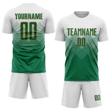 Laden Sie das Bild in den Galerie-Viewer, Uksn Individuelles Weiß Kelly-Grün-Altgold Sublimationsdruck Fußballtrikot
