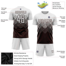 Laden Sie das Bild in den Galerie-Viewer, Uksn Individuelles Braun Weiß Sublimationsdruck Fußballtrikot
