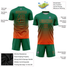 Laden Sie das Bild in den Galerie-Viewer, Uksn Individuelles Kelly-Grün Orange Nadelstreifen Farbverlauf Sublimationsdruck Fußballtrikot
