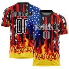 Laden Sie das Bild in den Galerie-Viewer, Uksn Individuelles Schwarz Rot Königsblau-Gold US-Flagge Flamme Sublimationsdruck Fußballtrikot
