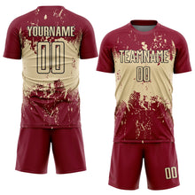 Laden Sie das Bild in den Galerie-Viewer, Uksn Individuelles Karmesinrot Cream-Schwarz Abstrakter Splash Grunge Kunst Sports Sublimationsdruck Fußballtrikot
