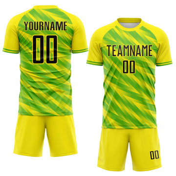 Uksn Individuelles Hellgelb Schwarz-Grün Brasilien Pinselstrich Streifen Sublimationsdruck Fußballtrikot