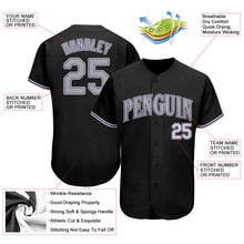 Laden Sie das Bild in den Galerie-Viewer, Uksn Individuelles Schwarz Grau-Lila Authentic Baseball Trikot
