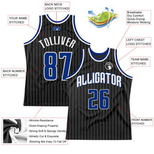 Laden Sie das Bild in den Galerie-Viewer, Uksn Individuelles Schwarz Weiße Nadelstreifen Königsblau-Weiß Authentic Basketball Trikot

